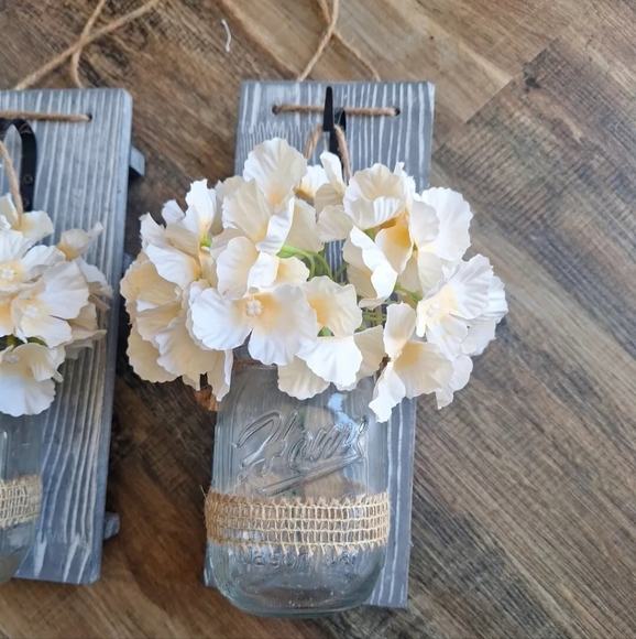 Mason Jar Hangers w/Flowers - Picture 2 of 7